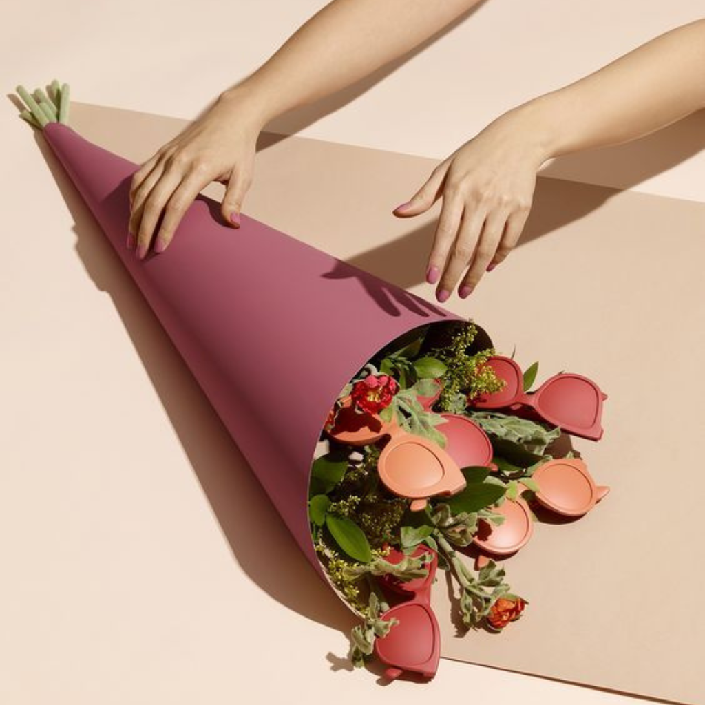 The Secret Power of Scent: How Fragrances Influence Mood, Memory, and Attraction